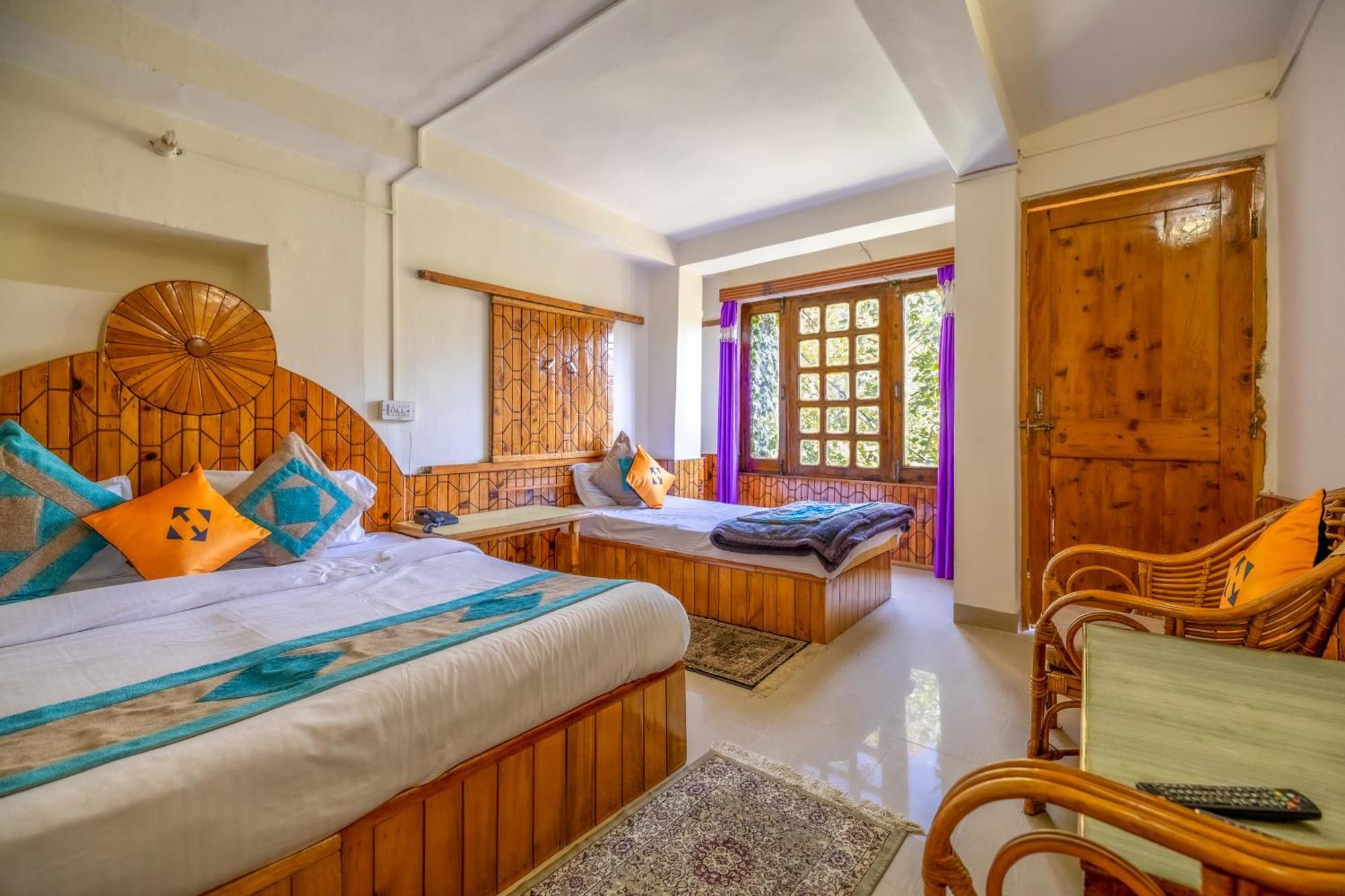 Hide-In Old Manali Hotel Екстериор снимка