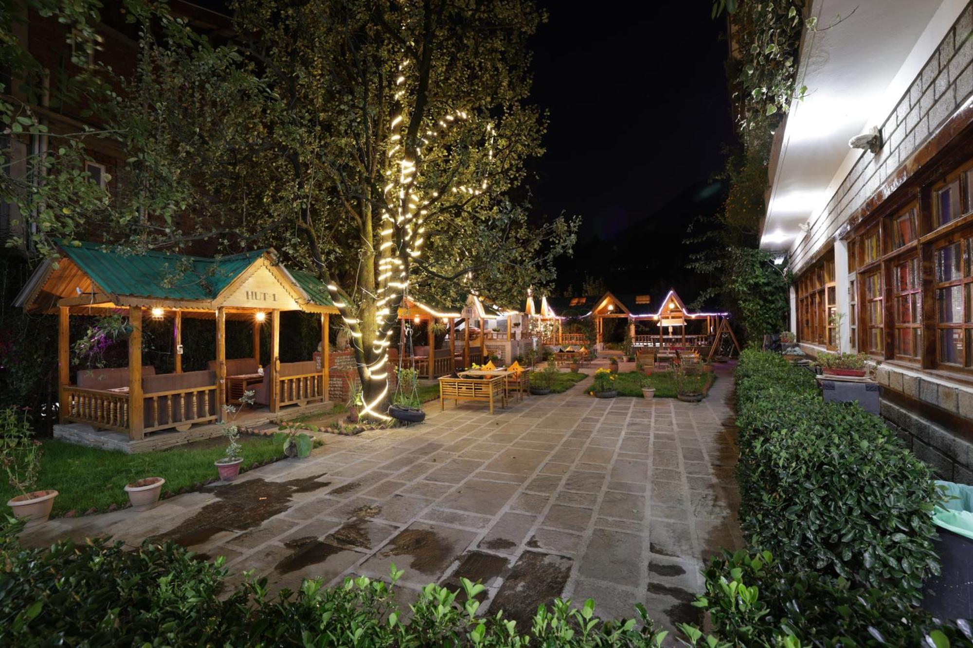 Hide-In Old Manali Hotel Екстериор снимка